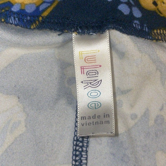 •LULAROE•BLUE & YELLOW BOHO ABSTRACT FLORAL TALL & CURVY LEGGINGS EUC - Picture 7 of 9